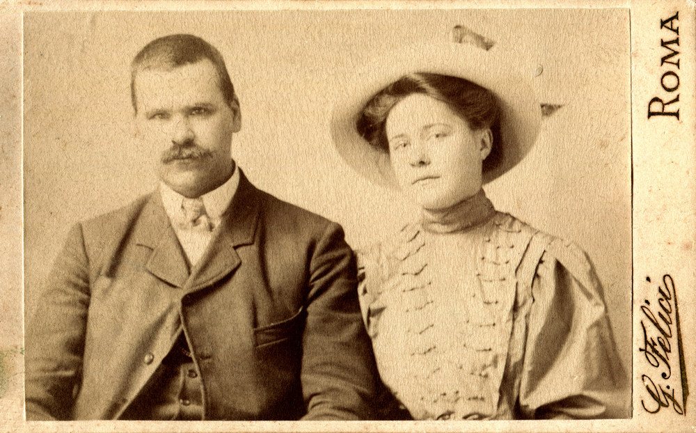 Федот Сычков с женой Лидией в Риме, 1908 год